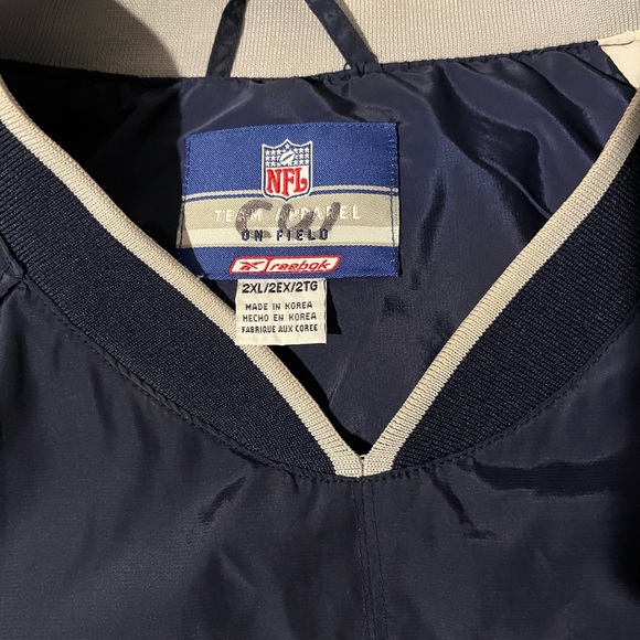 Vintage NE Patriots Pullover - Picture 4 of 5